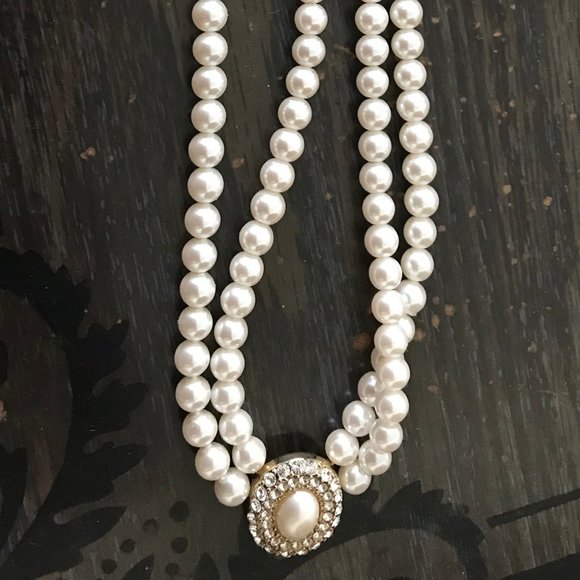 VTG Napier Sim. Pearl Necklce w/Rhinestone Pendant - Picture 3 of 5